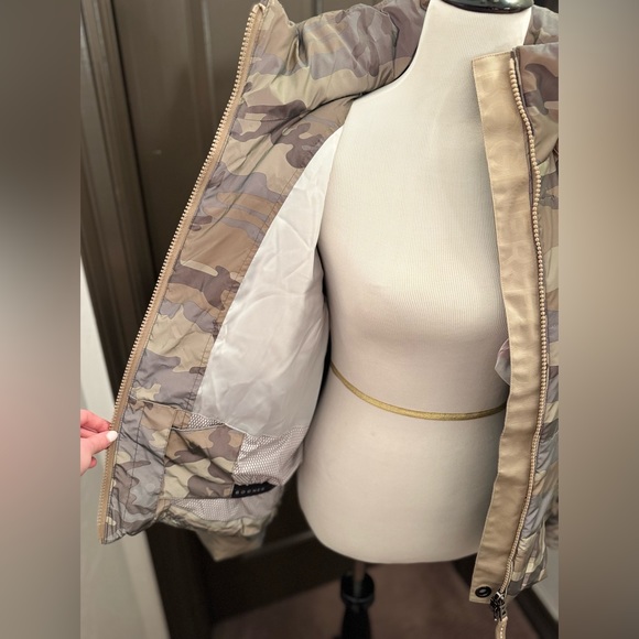 BOGNER Camo Print Lora-D Down Women's Ski Jacket - Picture 4 of 9